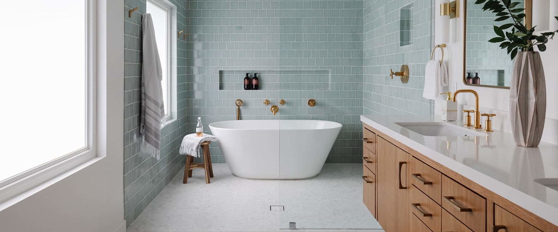 Creating a Spa-like Atmosphere for Your Home Bathroom